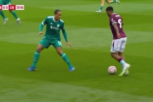 預(yù)判太強(qiáng)了！范迪克教你1v1怎么防守？