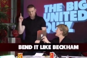 你猜你畫，魯尼比劃到飛靴門曼聯(lián)球員猜出來是小貝，爵爺微微一笑