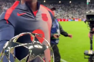 回到英倫的拉師傅是MVP！拉什福德梅開二度，助巴薩歐冠開門紅！