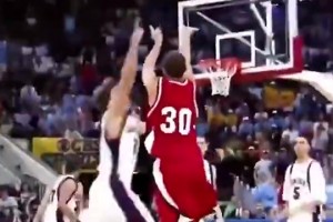 就此開(kāi)啟巨星之路！回顧17年前?庫(kù)里瘋?cè)褶Z40分助隊(duì)取勝