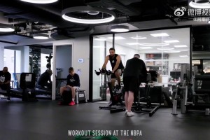 庫里的訓(xùn)練，看著就很累了，不知道他本人怎么堅持下來的