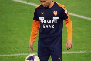 沒有花里胡哨，全是扎實(shí)基本功！日本前國腳乾貴士顛球節(jié)奏感