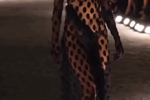 同樣都是頂級(jí)超模，肯豆vs庫(kù)茲馬女友溫妮-哈洛，你怎么選？??