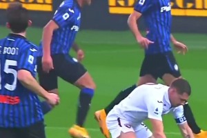 屬于足球的勝利！名場面：貝洛蒂把球還給對手示意沒犯規(guī)！