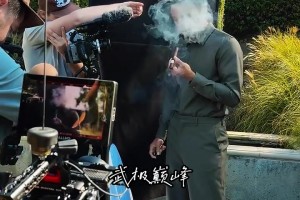 ??小學(xué)生變大佬，庫(kù)里拍攝廣告大佬氣勢(shì)十足！