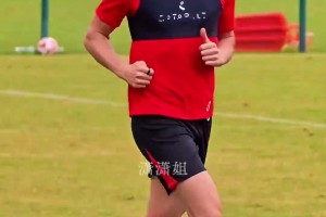 場上是對手，場下是朋友！“川超”成都VS廣安，兩隊球迷溫情喊話