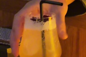 美娜：來(lái)北京還不知道去哪玩去哪喝？跟準(zhǔn)我這位“乙醇酵母”??