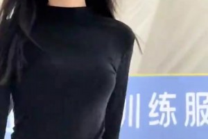美娜此前體驗(yàn)花樣滑冰，是不是東北女生天生都會(huì)滑啊??