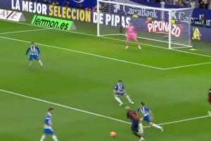 硬捧？球迷質(zhì)疑亞馬爾進(jìn)球提名普斯卡什：這種球安東尼有10個(gè)